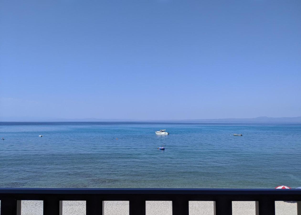 Seafront Apartment Pefkochori Exterior foto